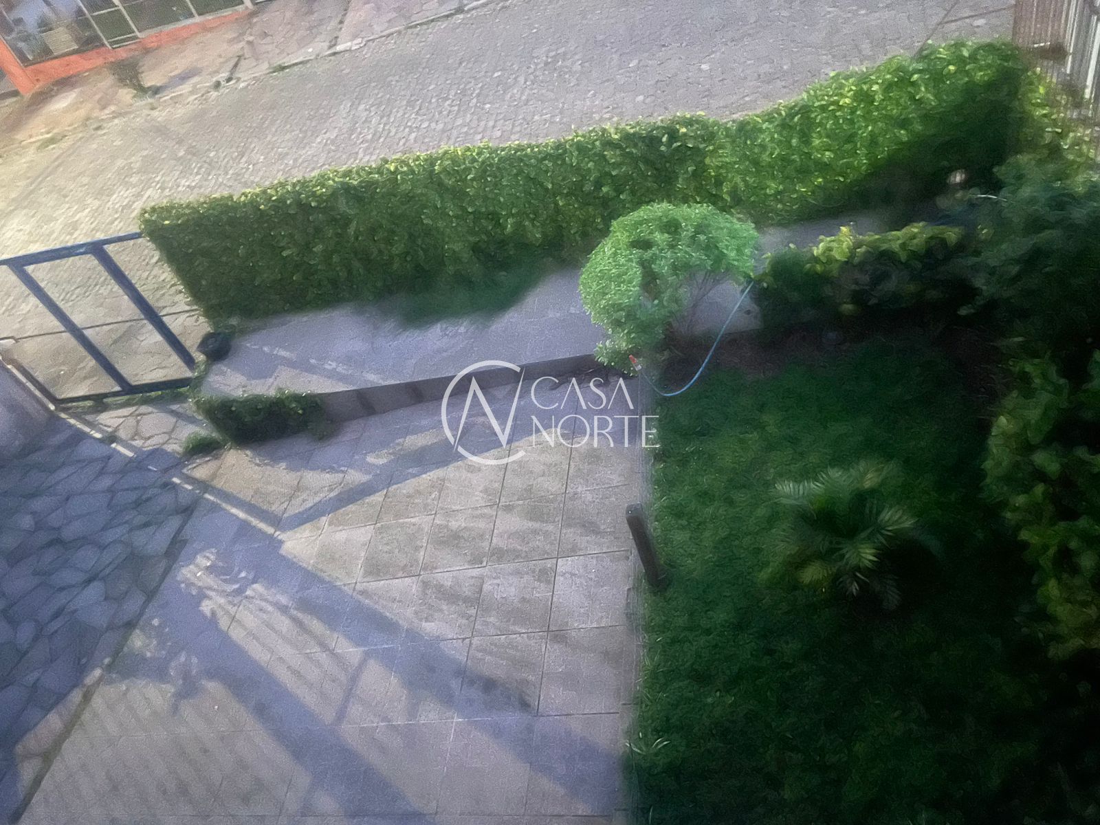 Casa à venda com 5 quartos, 180m², 1 suíte, 3 vagas, Rua Vicente Marsiglia Filho no bairro Jardim Leopoldina em Porto Alegre