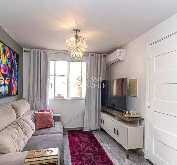 Casa de Condomínio à venda com 2 quartos, 98m², 1 vaga, Rua Tenente Ary Tarrago no bairro Jardim Itu em Porto Alegre