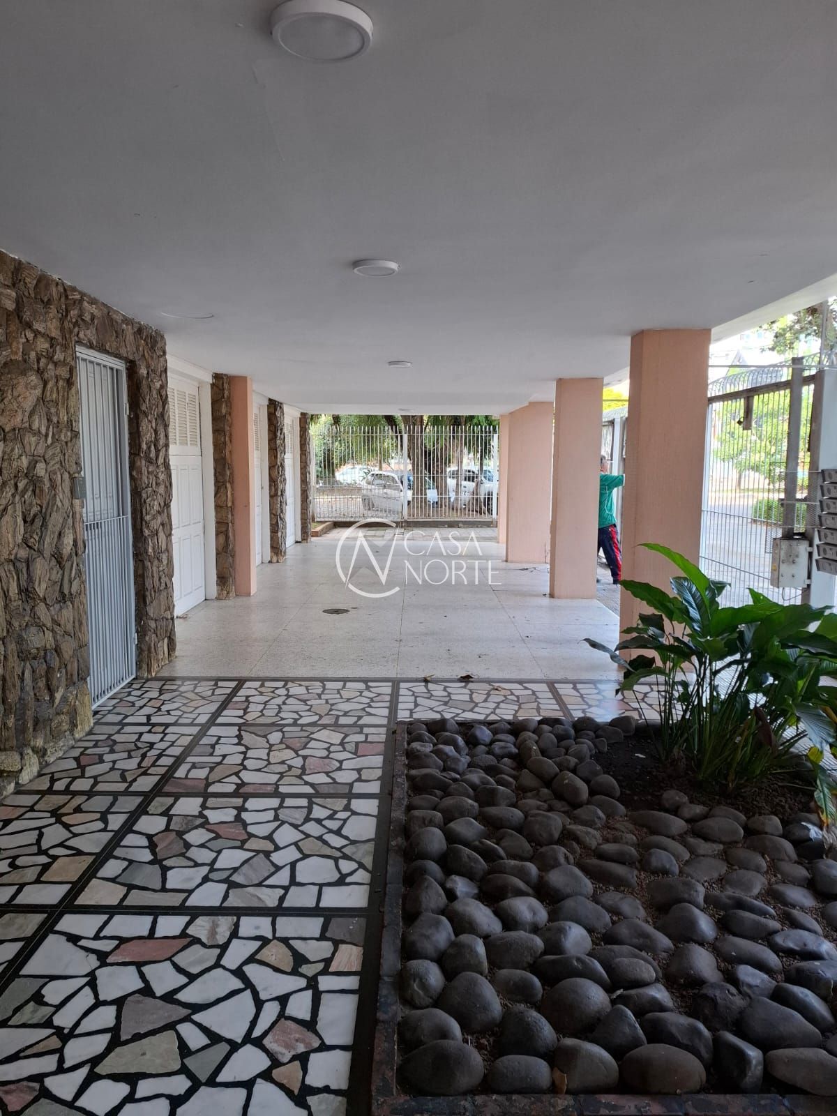 Apartamento à venda com 3 quartos, 91m², 1 suíte, Rua São Manoel no bairro Santa Cecília em Porto Alegre