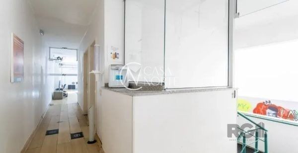 Casa Comercial à venda com 5 quartos, 230m², 2 vagas, Rua Sinimbú no bairro Petrópolis em Porto Alegre