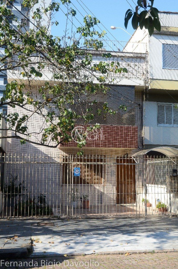 Apartamento à venda com 3 quartos, 150m², Rua Marcelo Gama no bairro São João em Porto Alegre