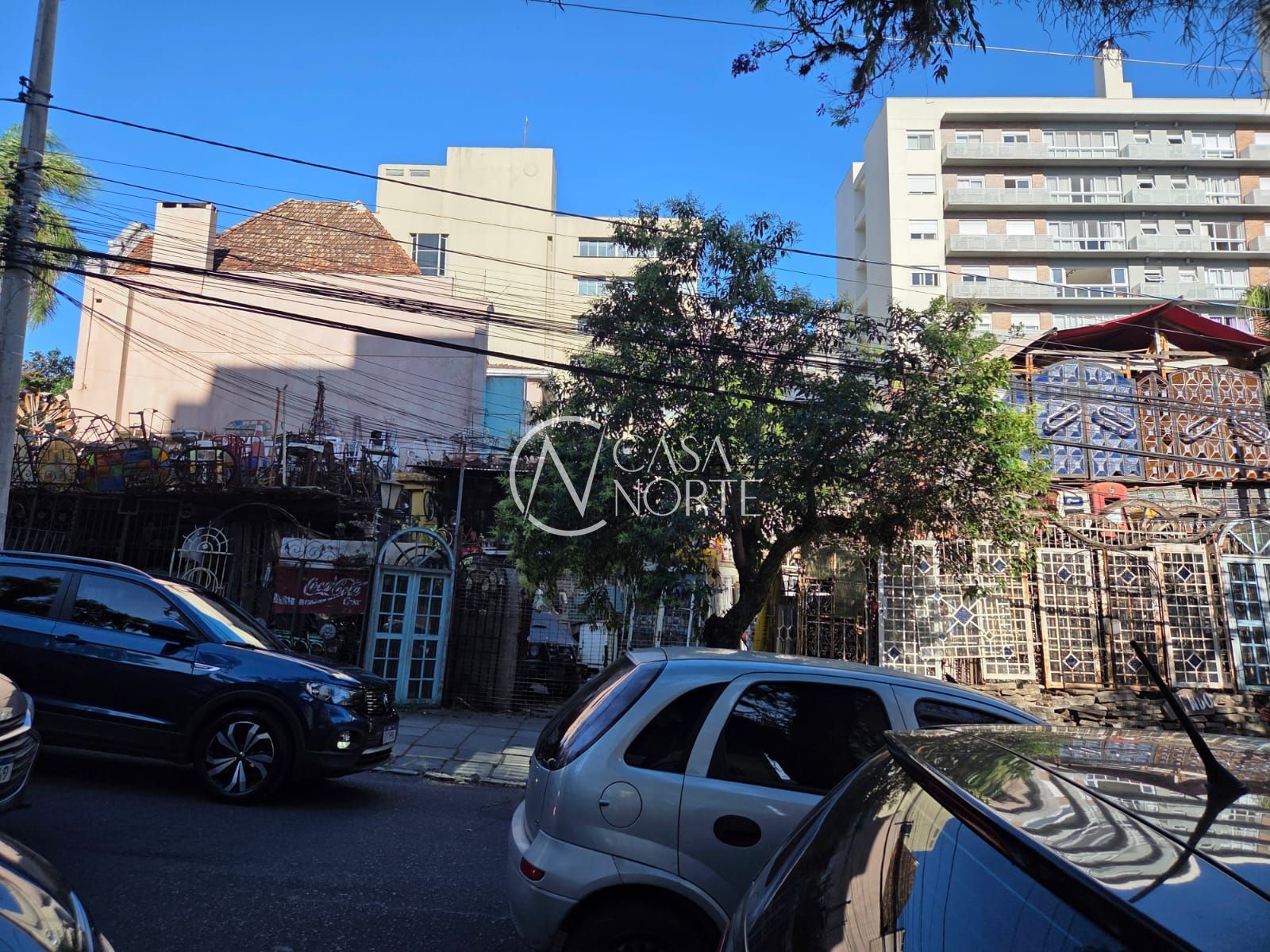 Terreno Comercial à venda  com 408m², Rua Dona Laura no bairro Moinhos de Vento em Porto Alegre