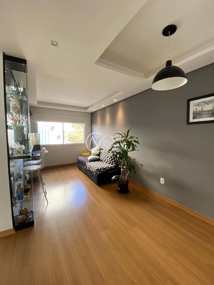 Apartamento à venda com 1 quarto, 49m², Rua Inhanduí no bairro Cristal em Porto Alegre