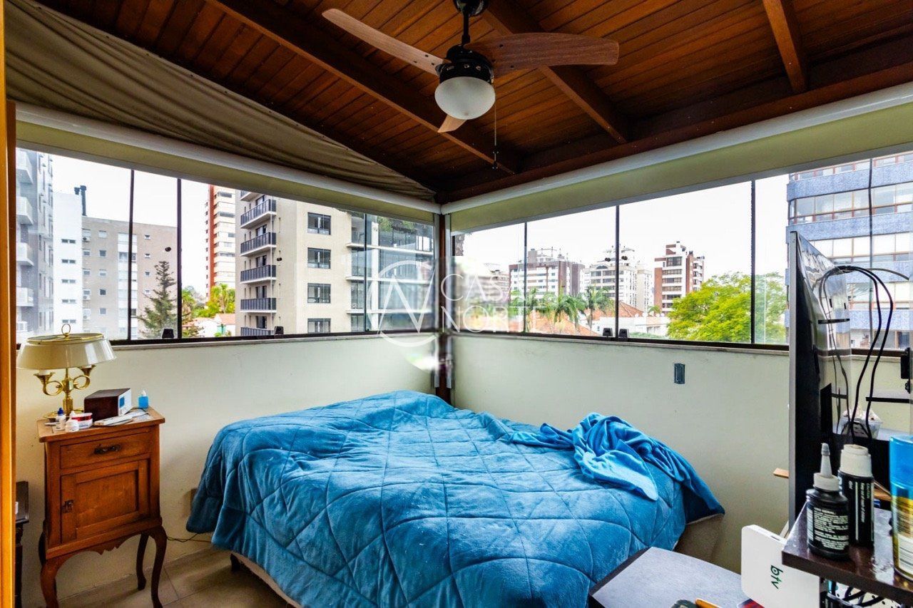 Cobertura à venda com 4 quartos, 390m², 3 suítes, 3 vagas, Rua Felipe de Oliveira no bairro Petrópolis em Porto Alegre