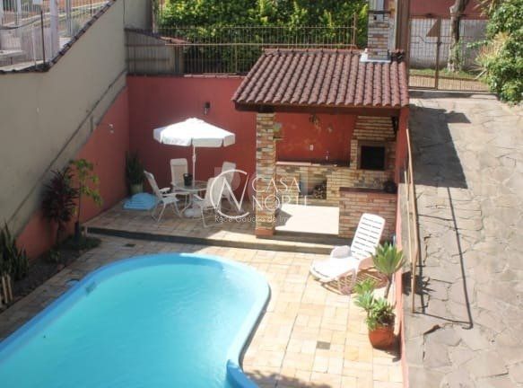 Casa à venda com 3 quartos, 100m², 1 suíte, 2 vagas, Rua Francisca Lechner no bairro Parque Santa Fé em Porto Alegre