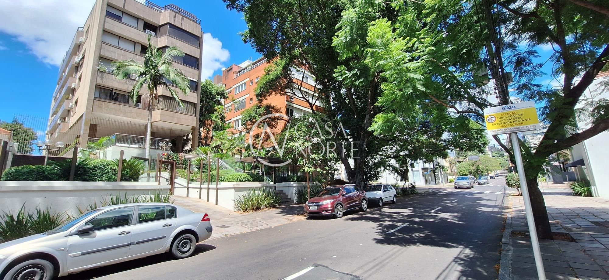 Apartamento à venda com 3 quartos, 211m², 1 suíte, 2 vagas, Rua Coronel Bordini no bairro Auxiliadora em Porto Alegre