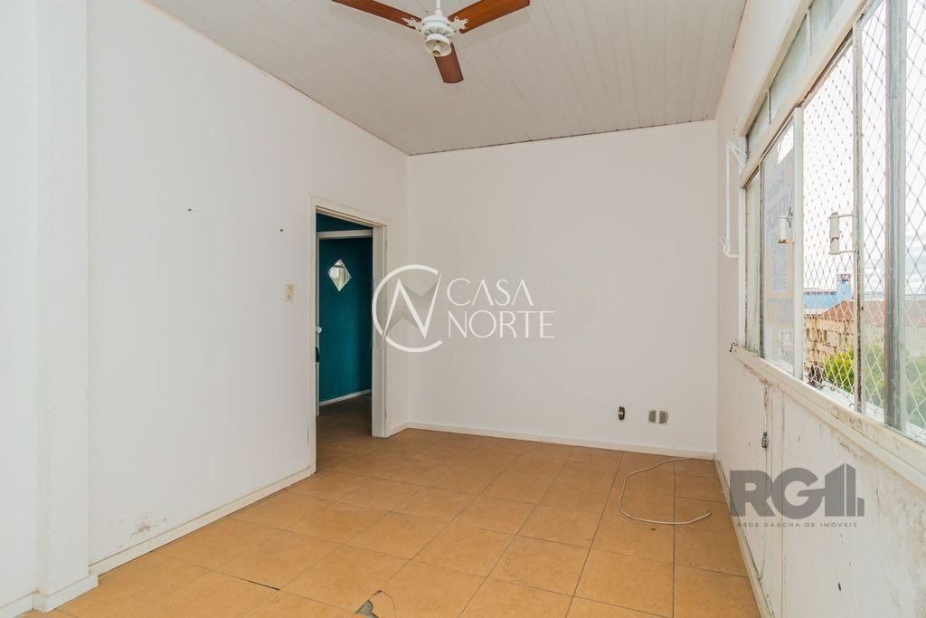 Apartamento à venda com 1 quarto, 49m², Rua São Carlos no bairro Floresta em Porto Alegre