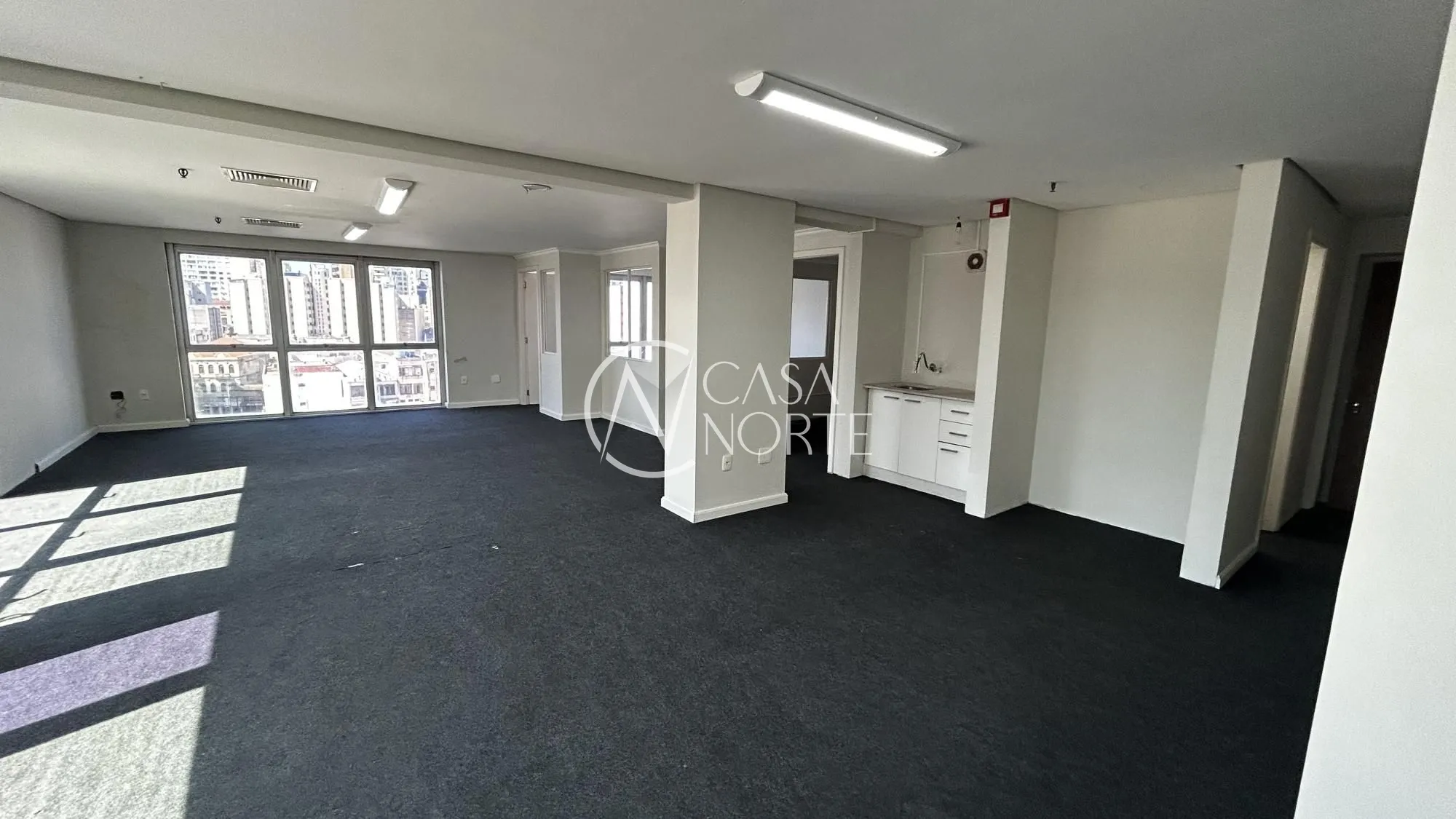 Sala Comercial à venda com 1 quarto, 124m², Rua Chaves Barcelos no bairro Centro Histórico em Porto Alegre