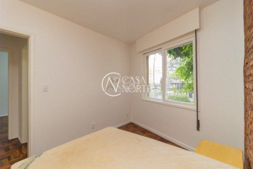 Apartamento à venda com 2 quartos, 76m², Avenida Coronel Lucas de Oliveira no bairro Petrópolis em Porto Alegre