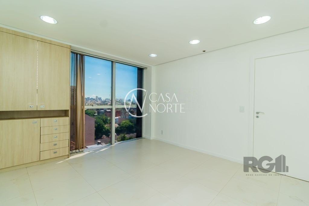 Sala Comercial à venda , 75m², Rua Almirante Barroso no bairro Floresta em Porto Alegre