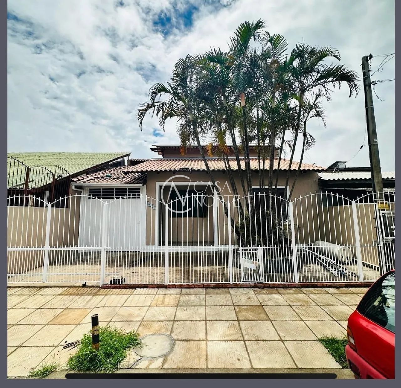 Casa à venda com 5 quartos, 200m², 1 suíte, 4 vagas, Rua Vieira da Silva no bairro Sarandi em Porto Alegre