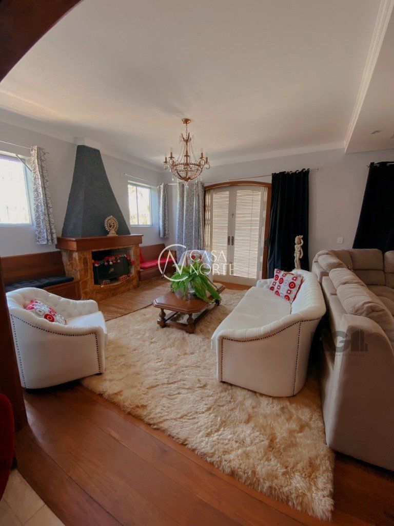 Casa à venda com 4 quartos, 418m², 4 suítes, 4 vagas, Rua Fernando Osório no bairro Teresópolis em Porto Alegre