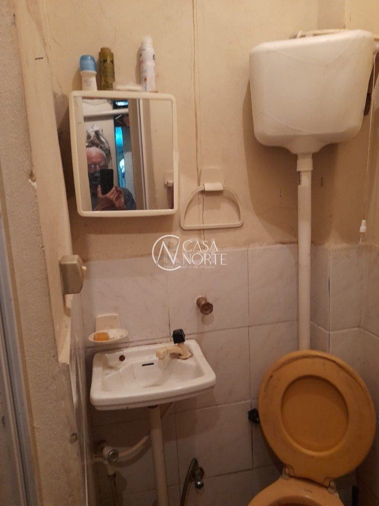 Loja à venda com 1 quarto, 111m², Avenida Protásio Alves no bairro Petrópolis em Porto Alegre