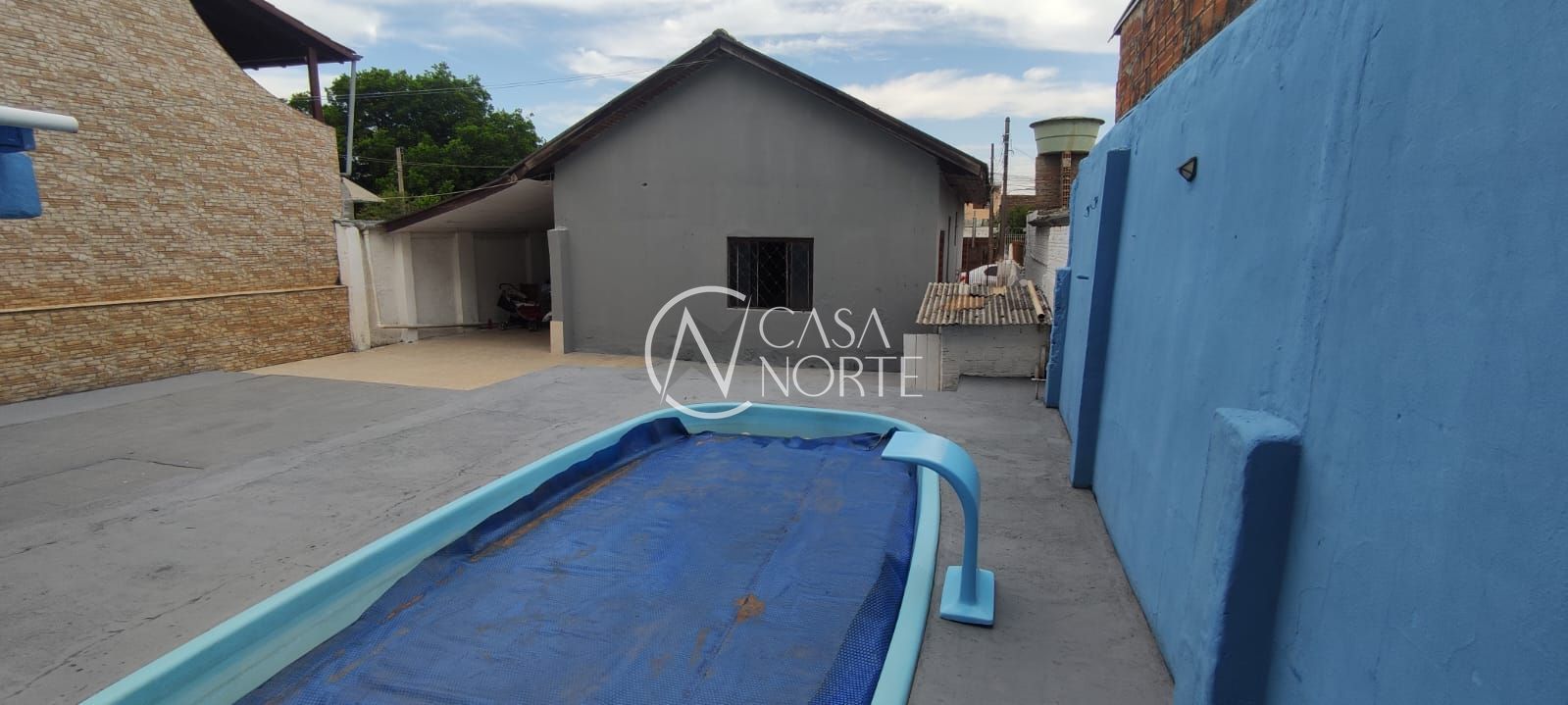 Casa à venda com 2 quartos, 80m², 2 vagas, Avenida Faria Lobato no bairro Sarandi em Porto Alegre