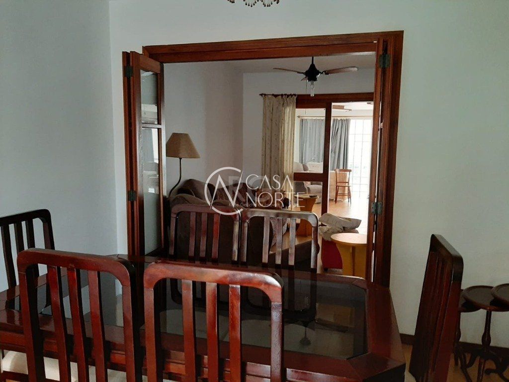 Casa de Condomínio à venda com 3 quartos, 129m², 1 suíte, 4 vagas, Avenida Eduardo Prado no bairro Cavalhada em Porto Alegre