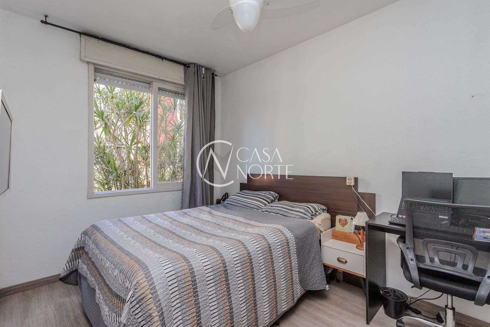 Apartamento à venda com 2 quartos, 46m², 1 vaga, Rua Padre Ângelo Corso no bairro Cavalhada em Porto Alegre