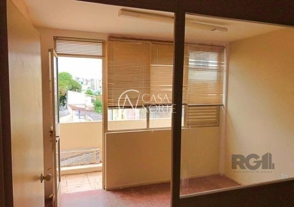 Sala Comercial à venda com 1 quarto, 34m², Avenida Bento Gonçalves no bairro Partenon em Porto Alegre