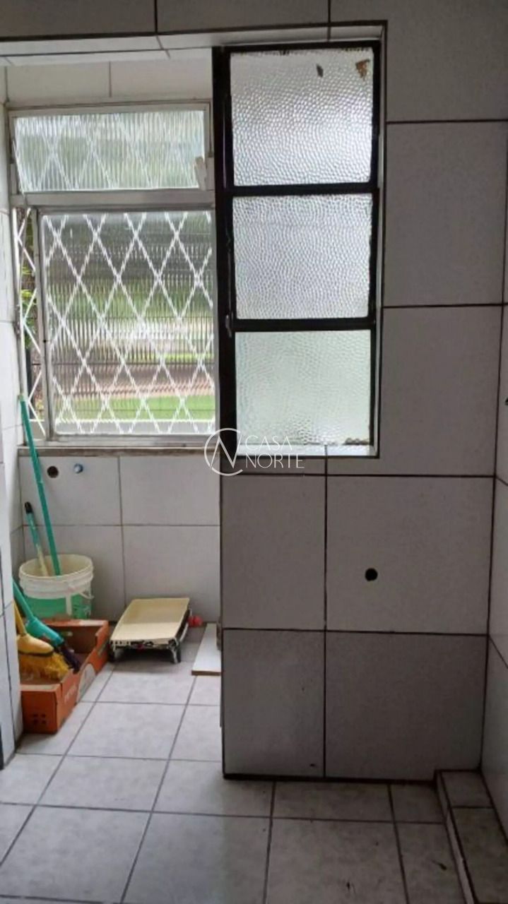 Apartamento à venda com 2 quartos, 46m², 1 vaga, Rua Padre Ângelo Corso no bairro Cavalhada em Porto Alegre