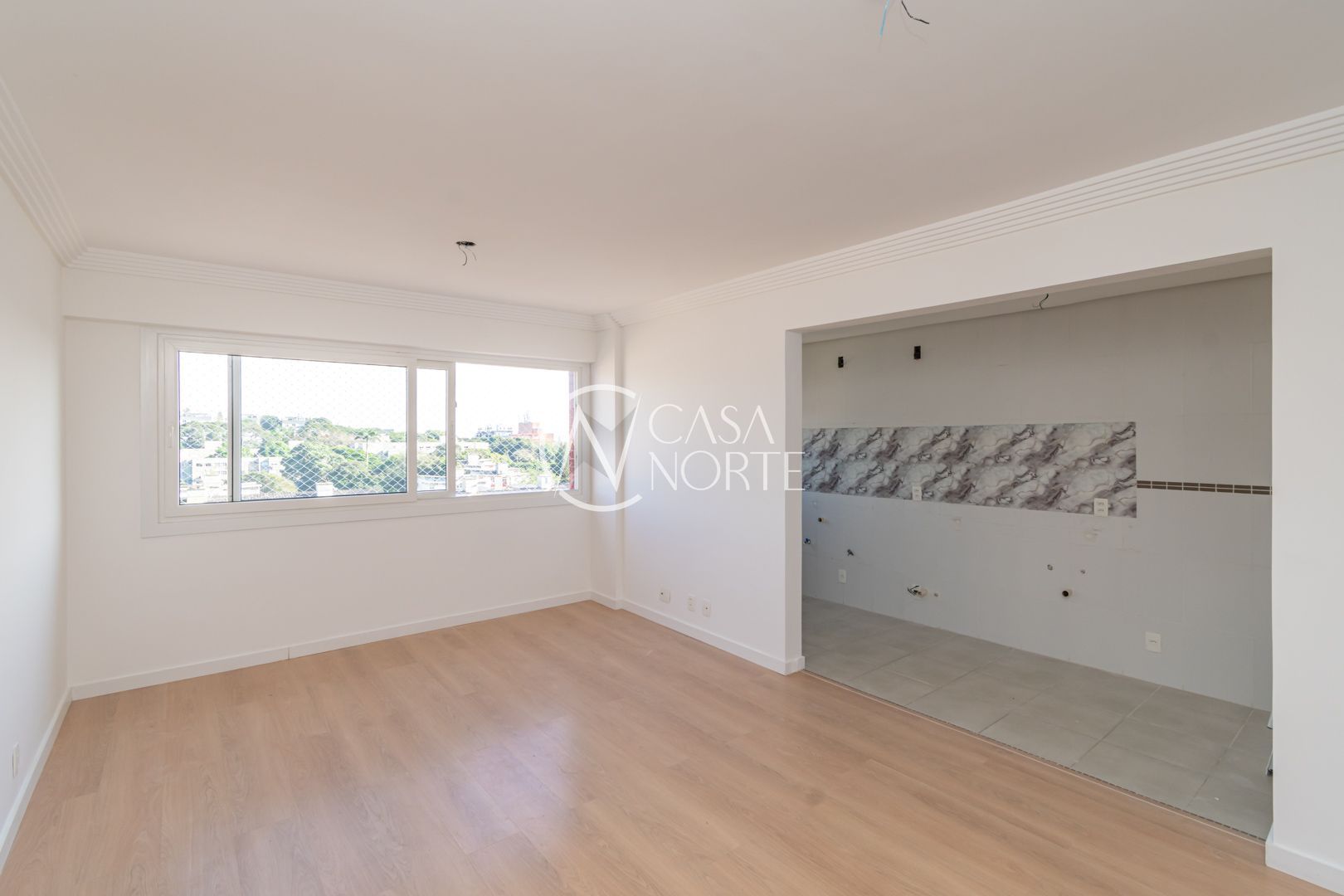 Apartamento à venda com 2 quartos, 58m², 2 vagas, Rua Teixeira de Freitas no bairro Santo Antônio em Porto Alegre
