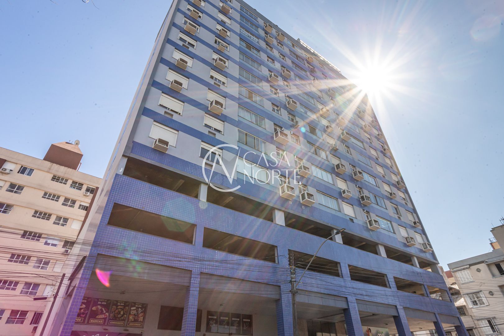 Apartamento à venda com 2 quartos, 64m², 1 suíte, 1 vaga, Rua Avaí no bairro Centro Histórico em Porto Alegre