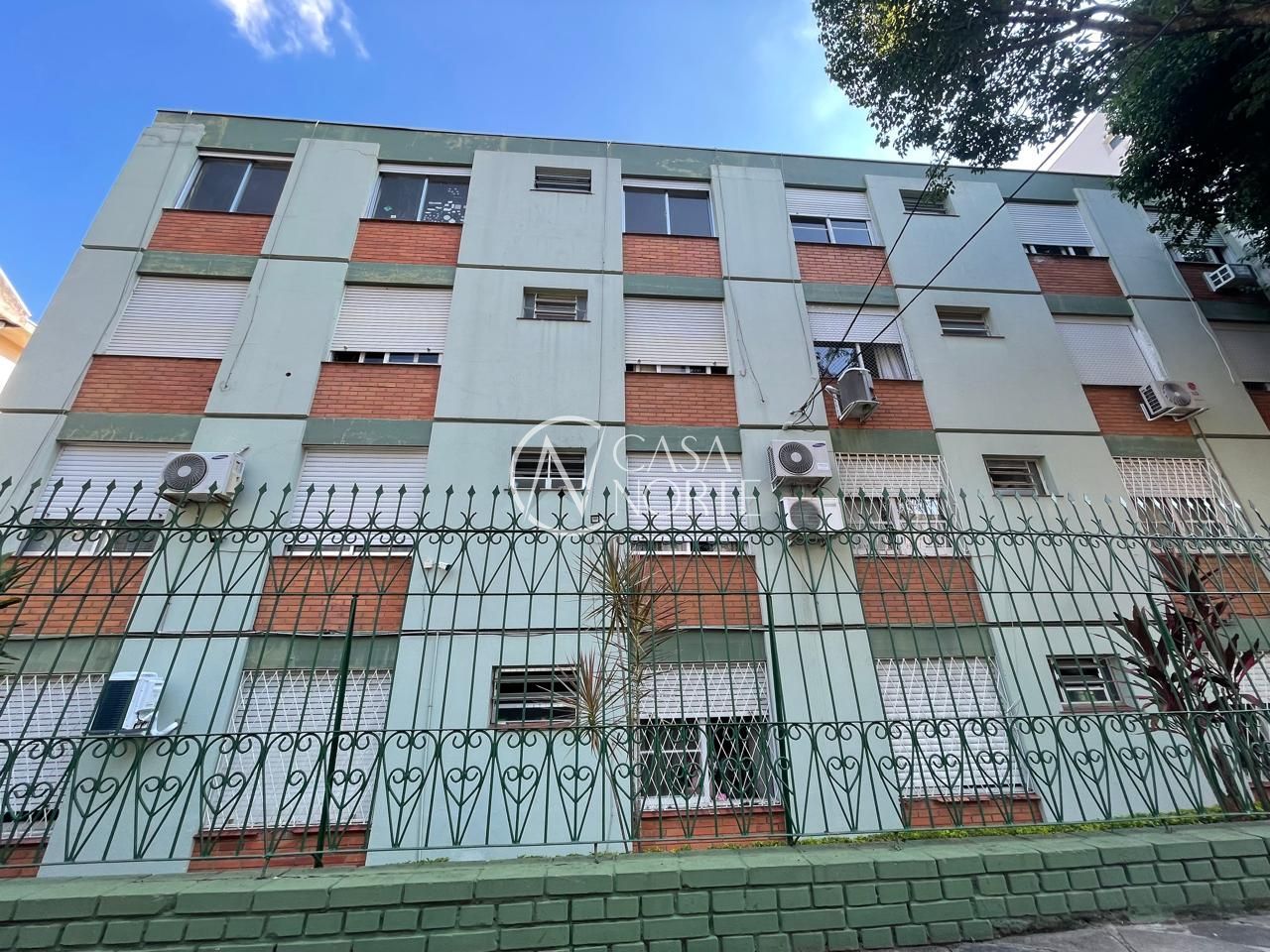 Apartamento à venda com 4 quartos, 77m², Rua Riveira no bairro Petrópolis em Porto Alegre