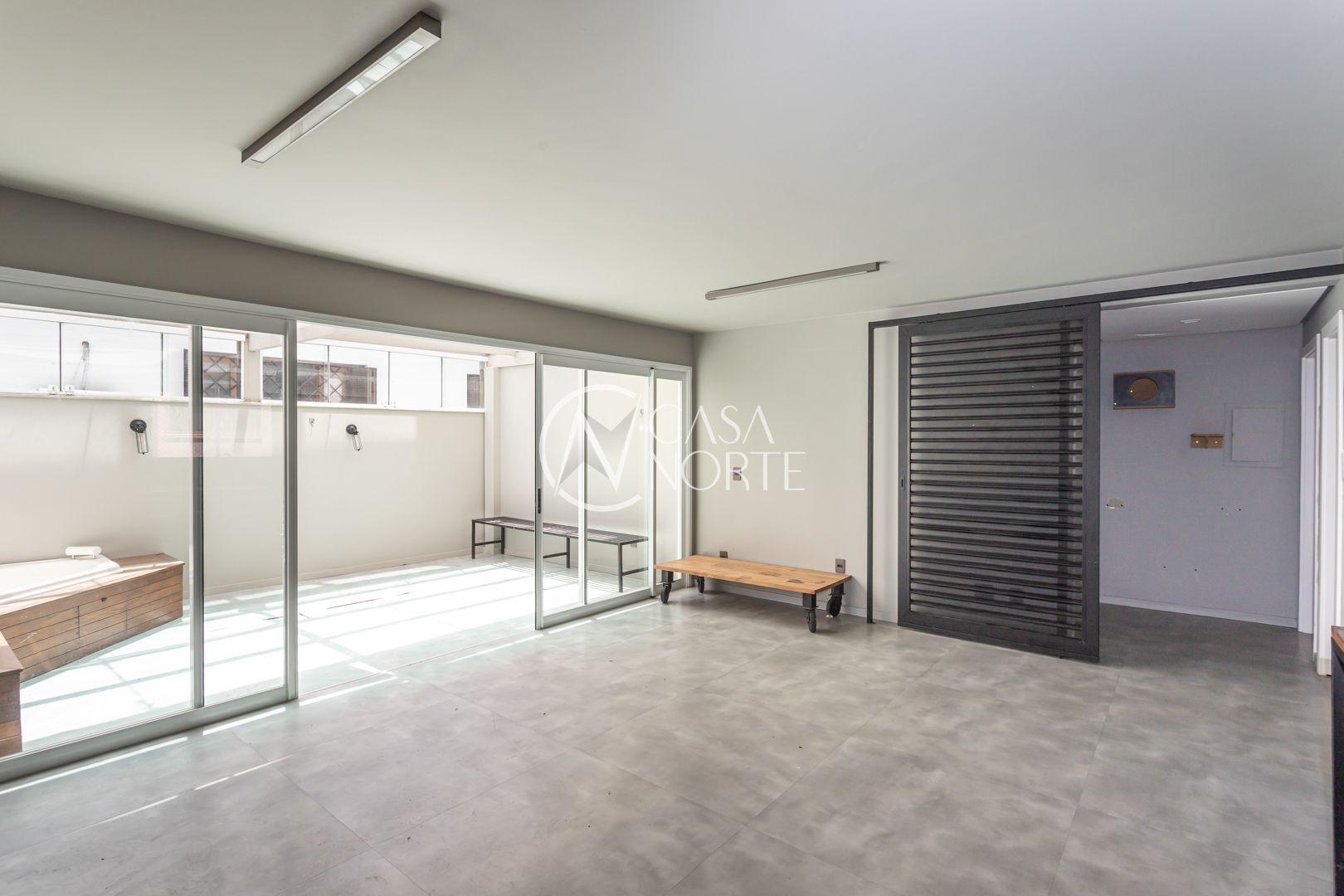 Apartamento à venda com 3 quartos, 100m², 1 suíte, 2 vagas, Rua Desembargador Alves Nogueira no bairro Petrópolis em Porto Alegre