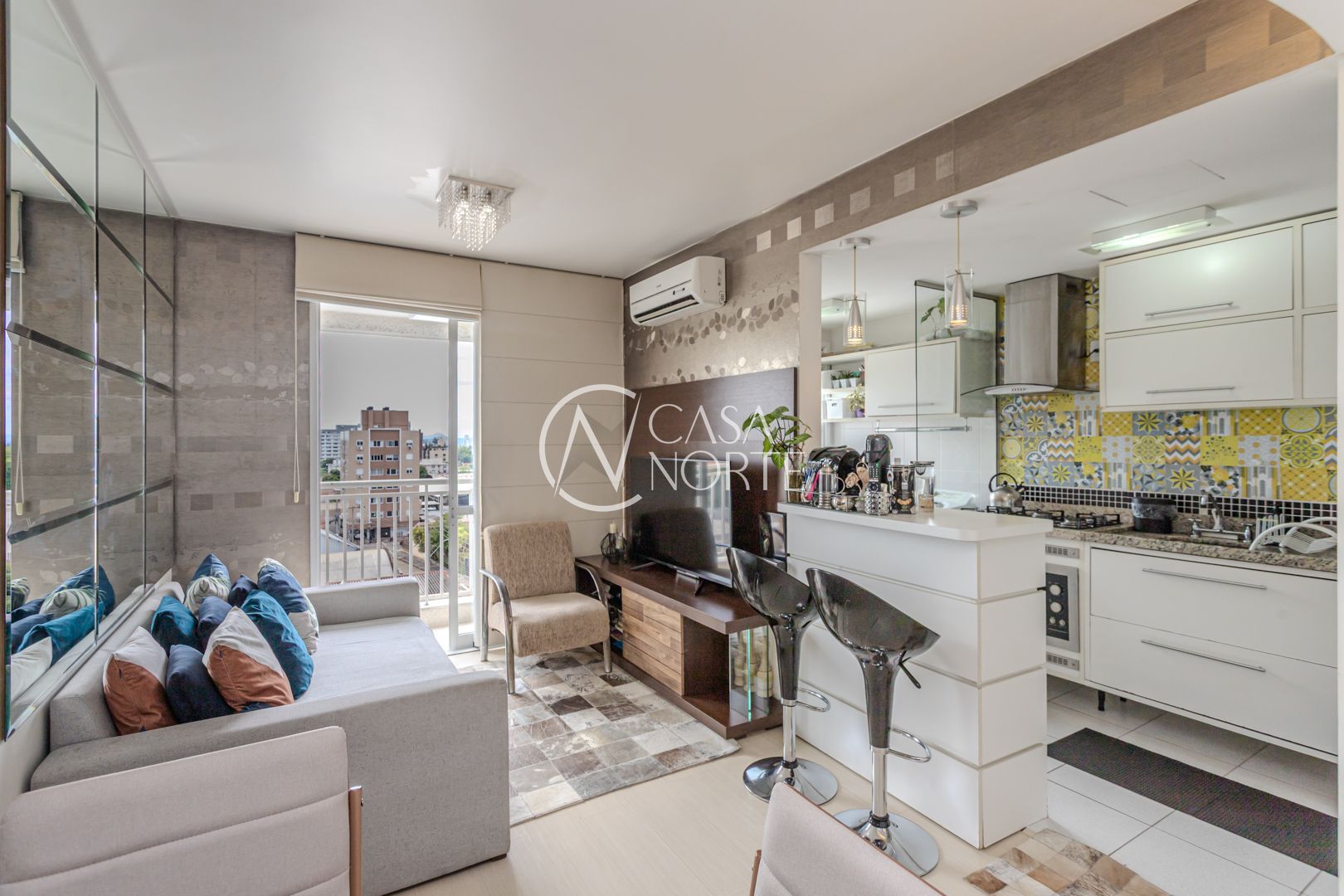 Apartamento à venda com 2 quartos, 59m², 1 suíte, 1 vaga, Rua Limoeiro no bairro Cristo Redentor em Porto Alegre