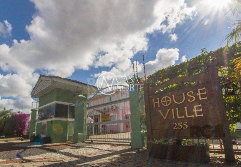 Casa de Condomínio à venda com 2 quartos, 76m², 1 vaga, Rua Engenheiro Frederico Dahne no bairro Sarandi em Porto Alegre