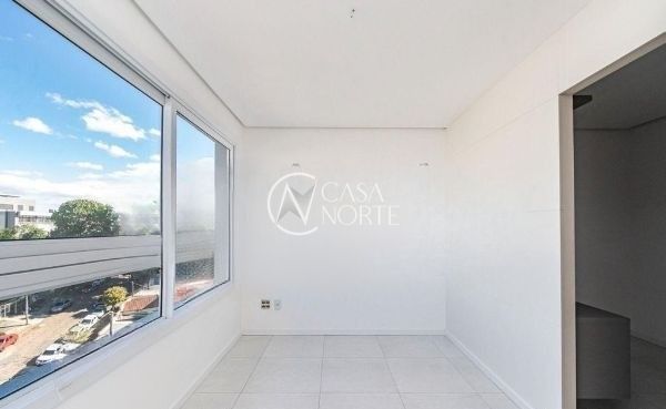 Apartamento à venda com 1 quarto, 28m², Rua Fernando Cortez no bairro Cristo Redentor em Porto Alegre