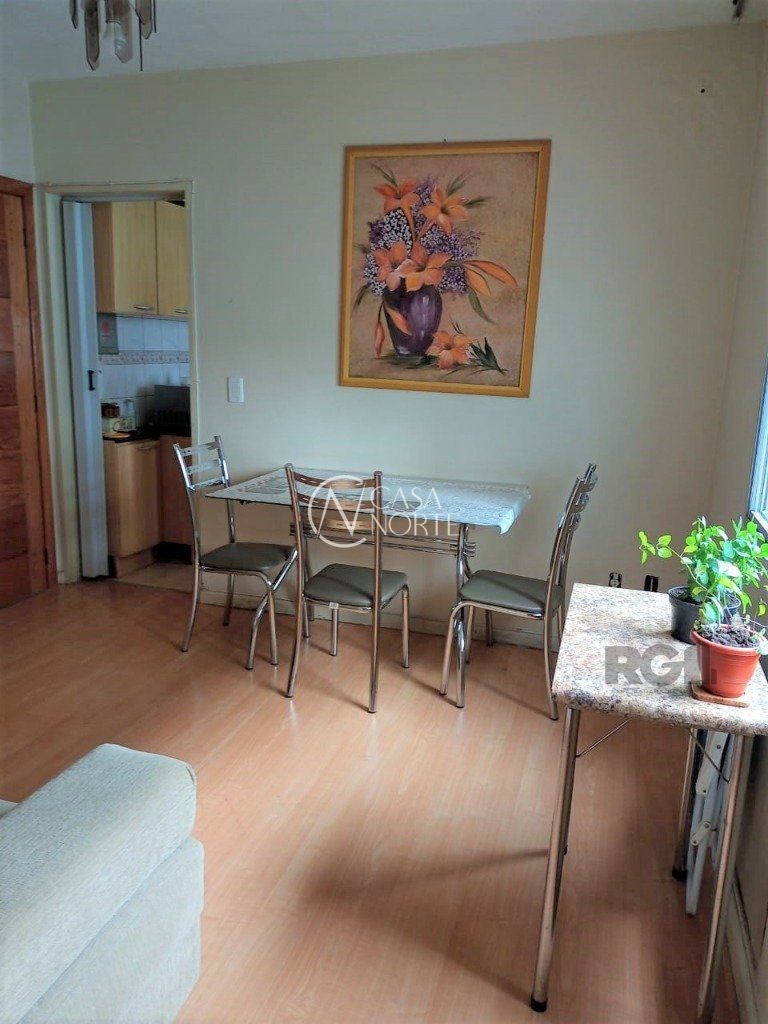 Apartamento à venda com 2 quartos, 52m², 1 vaga, Avenida Professor Oscar Pereira no bairro Azenha em Porto Alegre