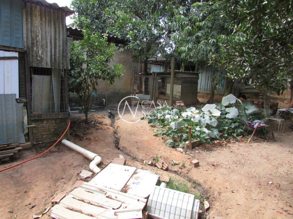 Sítio à venda com 2 quartos, 80m², Avenida Edgar Pires de Castro no bairro Lageado em Porto Alegre