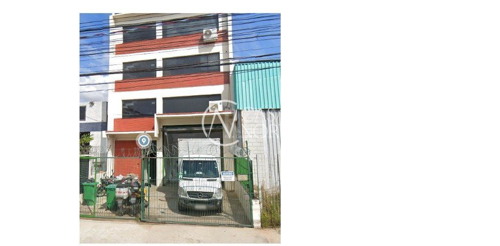 Prédio Comercial à venda  com 533m², 3 vagas, Rua Dona Margarida no bairro Navegantes em Porto Alegre