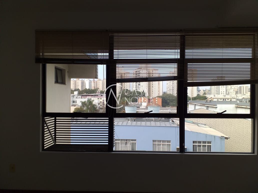 Sala Comercial à venda com 1 quarto, 44m², 1 vaga, Rua Jari no bairro Passo da Areia em Porto Alegre