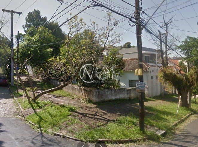 Terreno à venda  com 520m², Rua João Berutti no bairro Chácara das Pedras em Porto Alegre