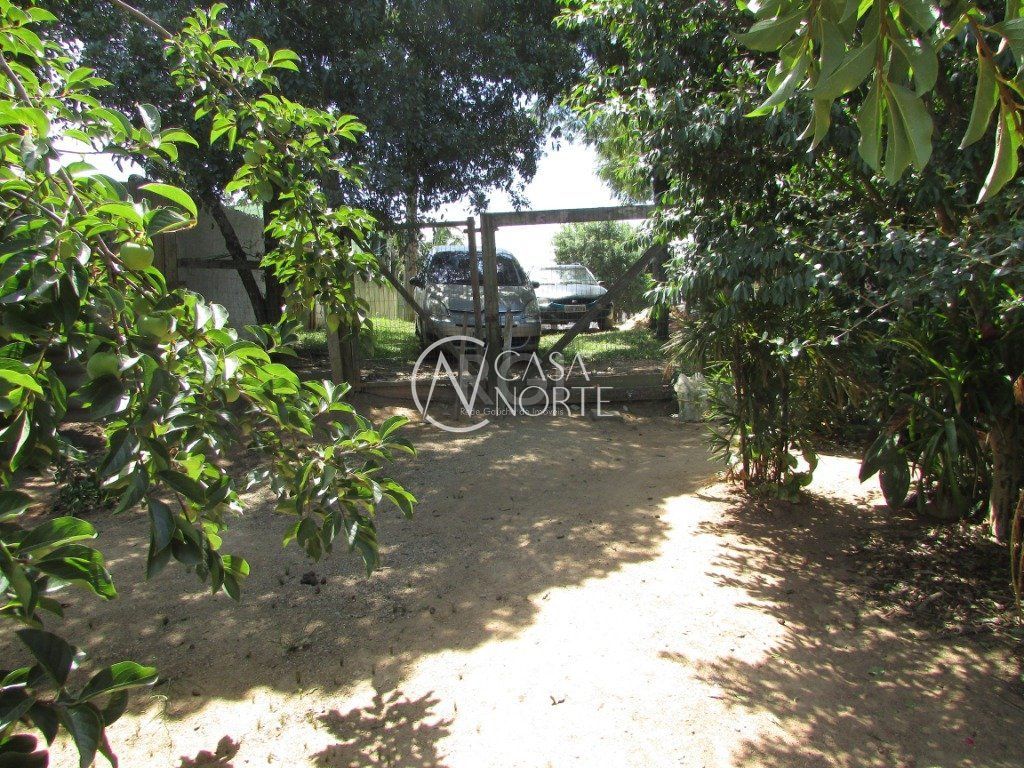 Sítio à venda com 2 quartos, 80m², Avenida Edgar Pires de Castro no bairro Lageado em Porto Alegre