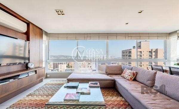 Apartamento à venda com 3 quartos, 112m², 1 suíte, 2 vagas, Avenida Iguassu no bairro Petrópolis em Porto Alegre