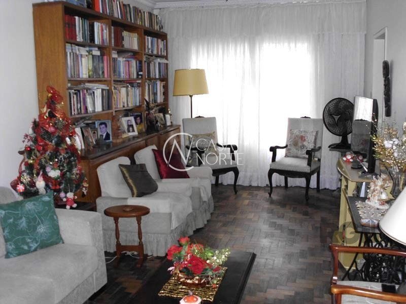 Casa à venda com 3 quartos, 147m², 2 vagas, Rua Dezesseis de Julho no bairro Higienópolis em Porto Alegre