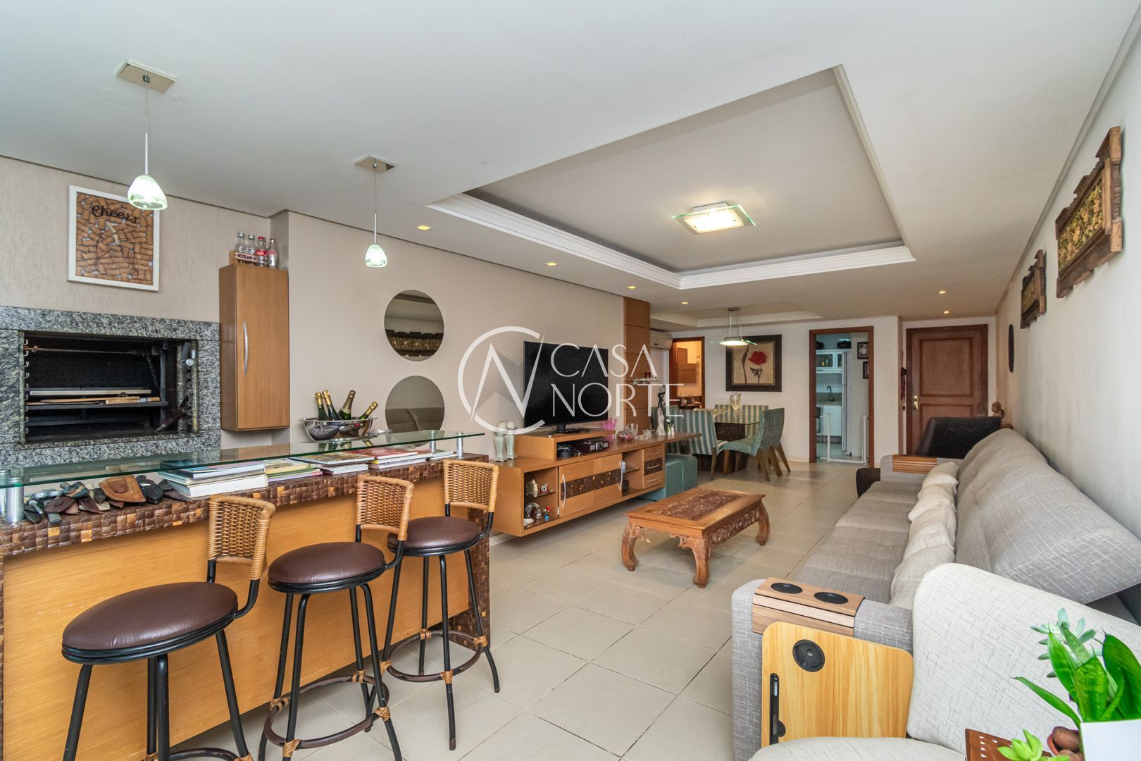 Apartamento à venda com 3 quartos, 128m², 1 suíte, 2 vagas, Rua Portugal no bairro Higienópolis em Porto Alegre