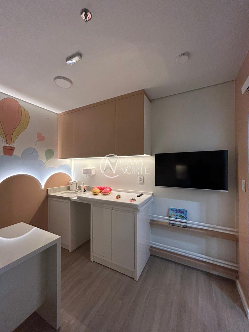 Conjunto Comercial à venda com 1 quarto, 38m², 1 vaga, Rua Gomes Jardim no bairro Santana em Porto Alegre