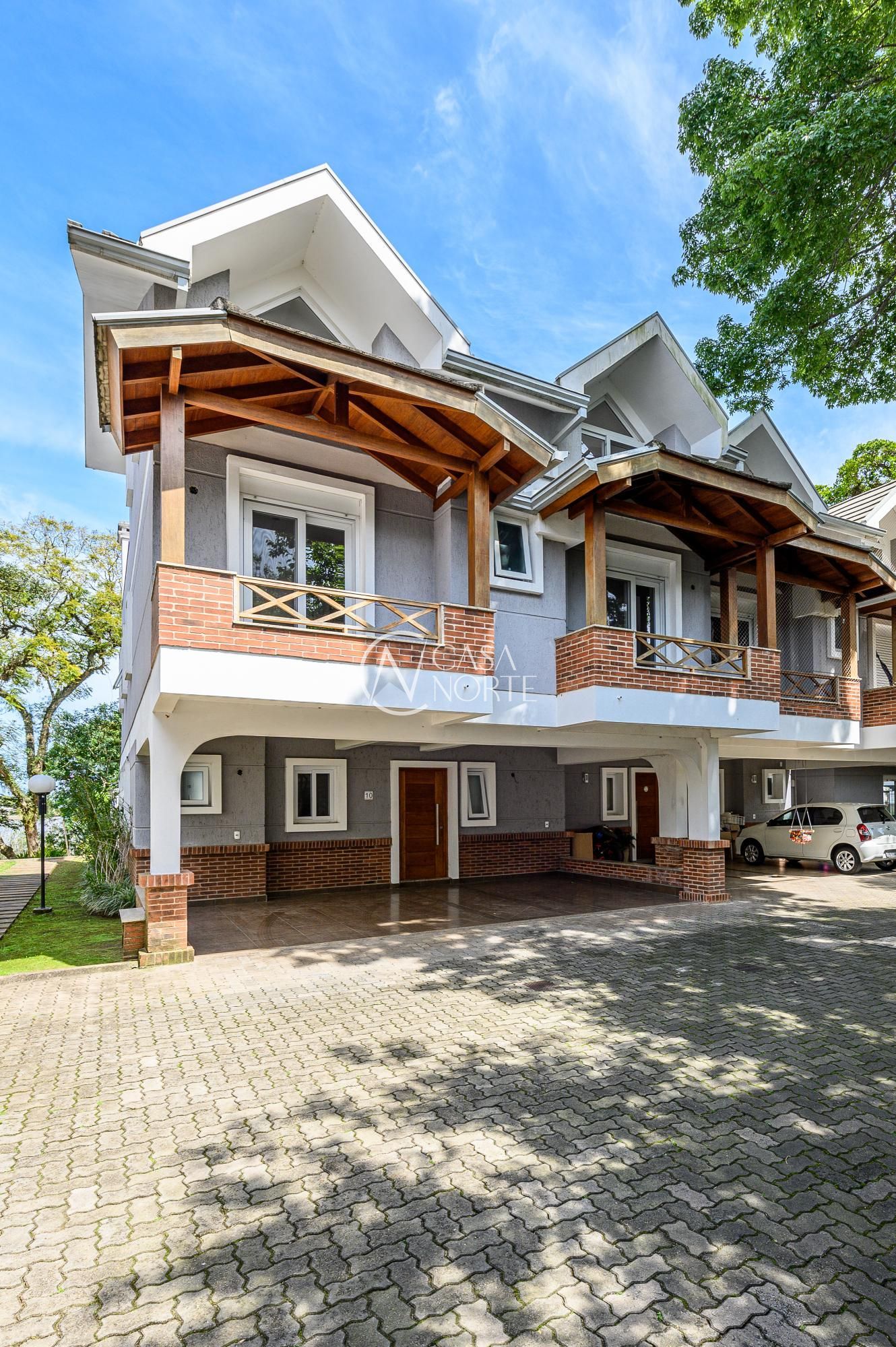 Casa de Condomínio à venda com 3 quartos, 241m², 3 suítes, 2 vagas, Rua General Rondon no bairro Tristeza em Porto Alegre