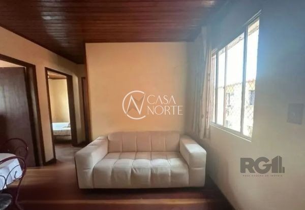Apartamento à venda com 2 quartos, 45m², Rua dos Maias no bairro Rubem Berta em Porto Alegre
