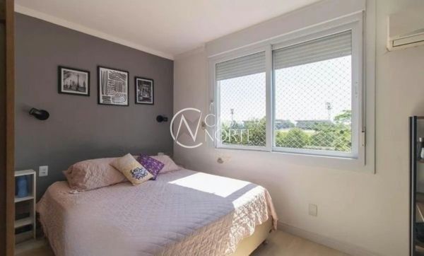 Apartamento à venda com 2 quartos, 75m², Avenida Icaraí no bairro Cristal em Porto Alegre
