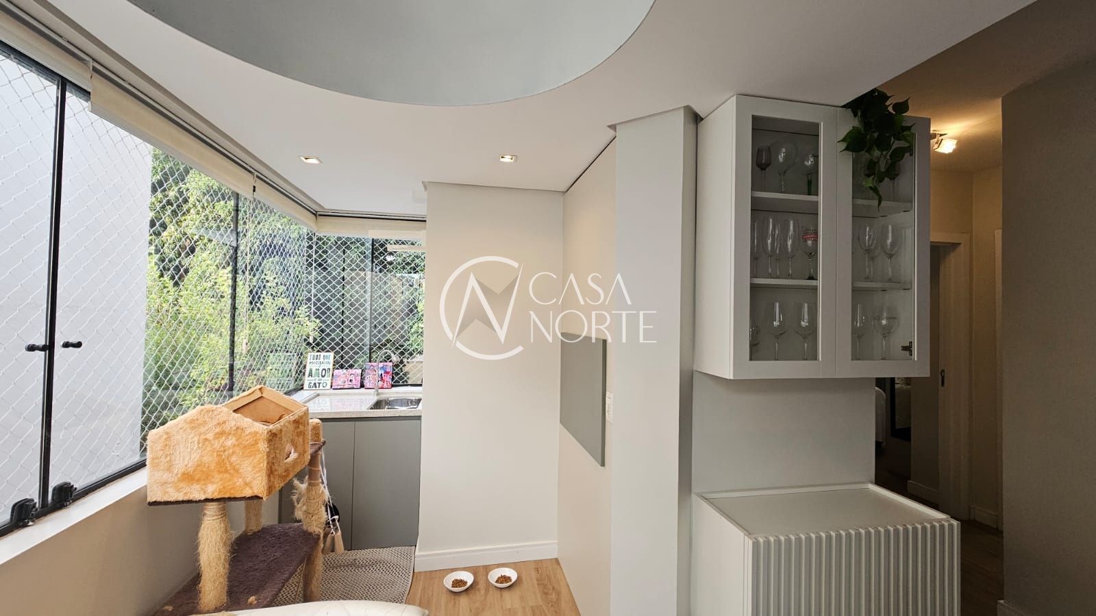 Apartamento à venda com 2 quartos, 65m², 1 vaga, Rua Dona Alice no bairro Petrópolis em Porto Alegre