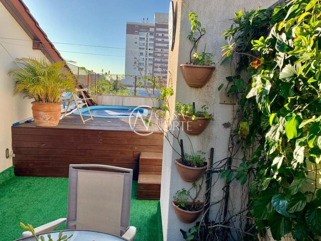 Cobertura à venda com 3 quartos, 134m², 1 suíte, 1 vaga, Rua Domingos Crescêncio no bairro Santana em Porto Alegre
