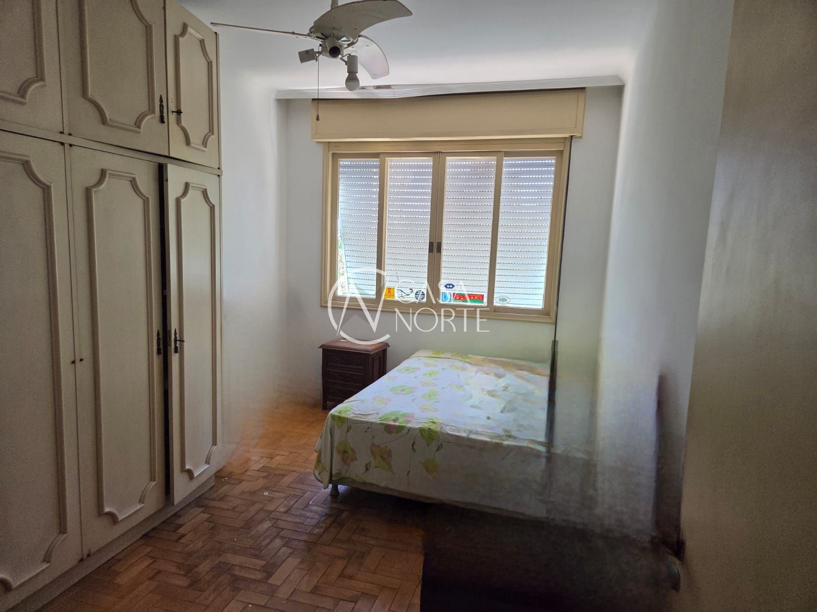 Apartamento à venda com 4 quartos, 132m², 1 vaga, Rua Dona Laura no bairro Rio Branco em Porto Alegre