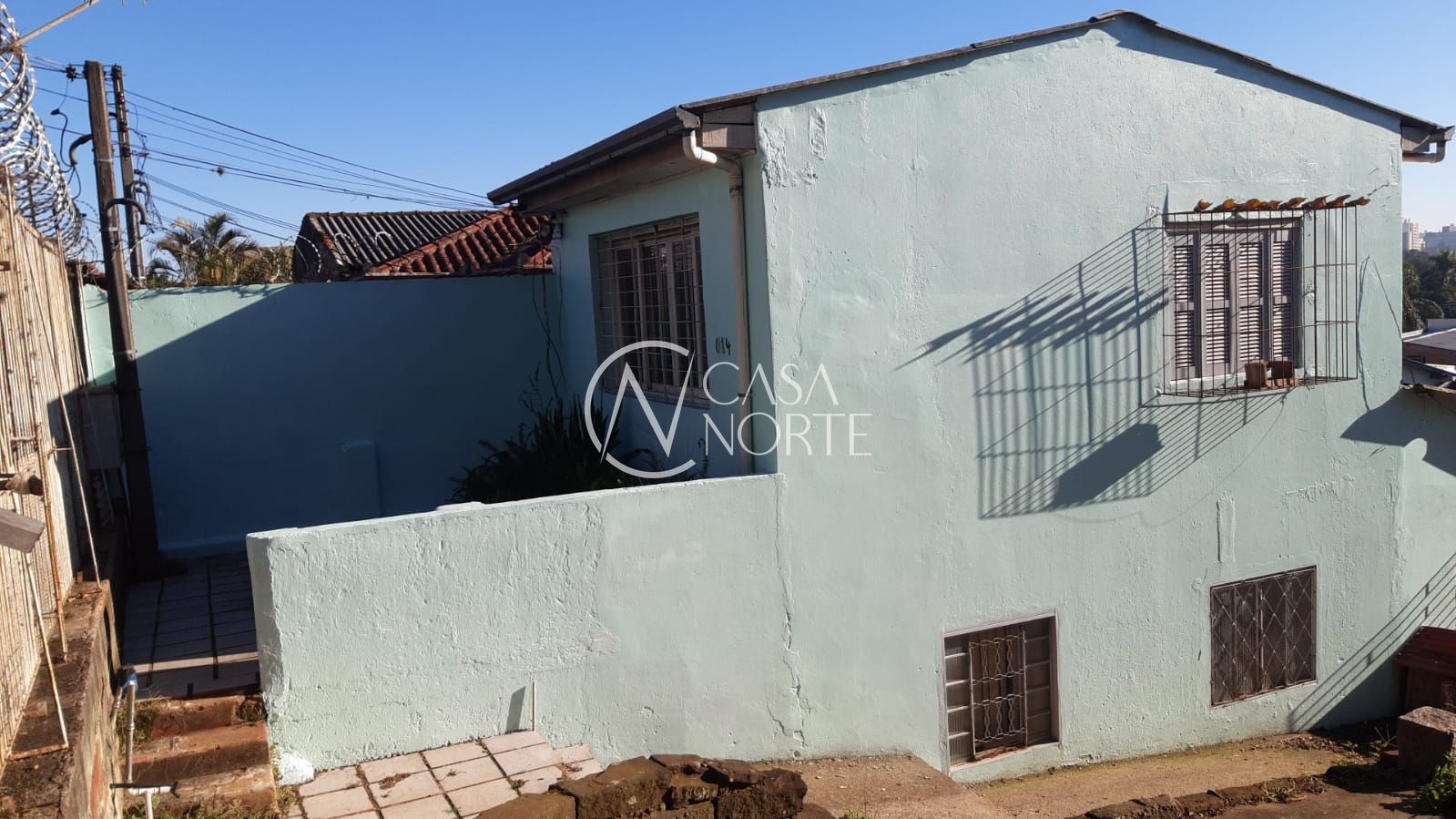 Casa à venda com 2 quartos, 90m², 5 vagas, Rua Coronel José Rodrigues Sobral no bairro Partenon em Porto Alegre