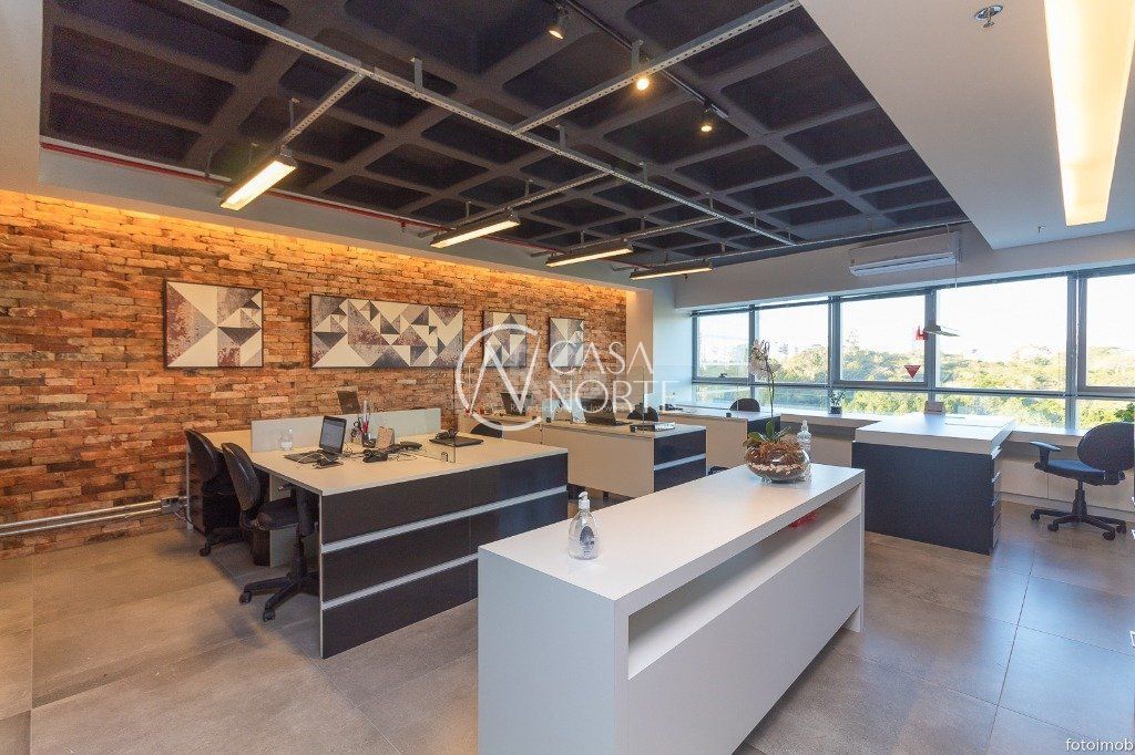 Sala Comercial à venda , 106m², 2 vagas, Avenida Senador Tarso Dutra no bairro Petrópolis em Porto Alegre