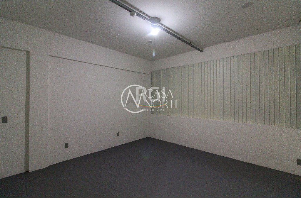 Prédio Comercial à venda , 1433m², Rua Ernesto da Fontoura no bairro São Geraldo em Porto Alegre