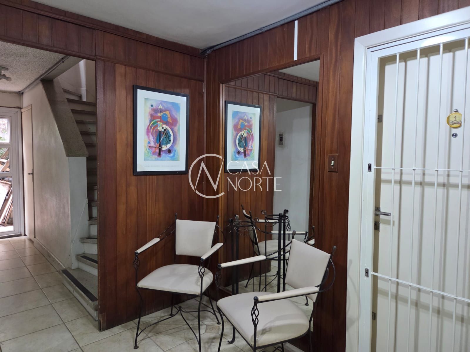 Apartamento à venda com 3 quartos, 107m², 1 suíte, Rua Ramiro Barcelos no bairro Santana em Porto Alegre