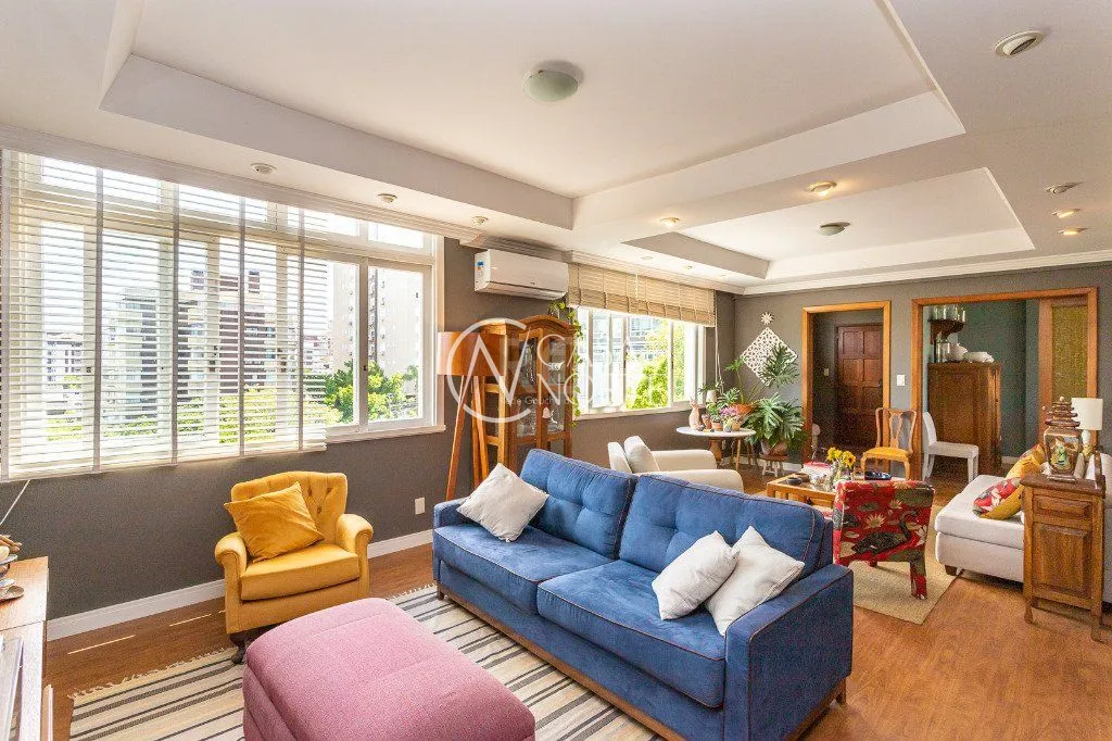 Apartamento à venda com 4 quartos, 186m², 1 suíte, 1 vaga, Rua Dona Leonor no bairro Rio Branco em Porto Alegre